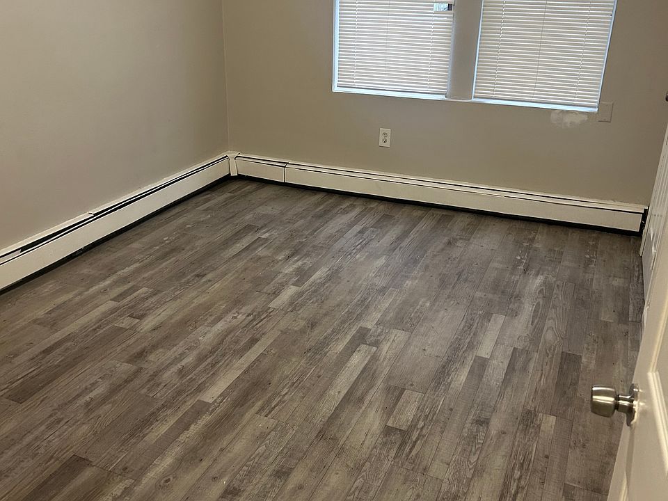 2nd image of 296 Hudson St #11B