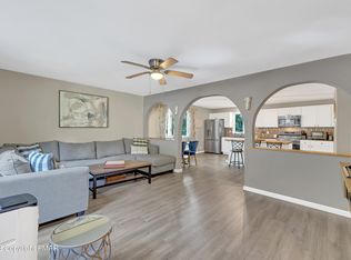 5085 Pine Ridge Rd N, East Stroudsburg, PA 18302