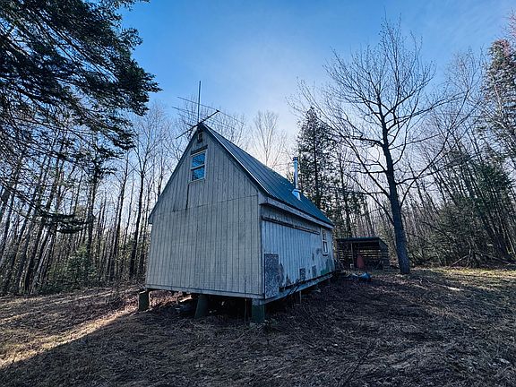 4th image of 488 Cook Hill Road