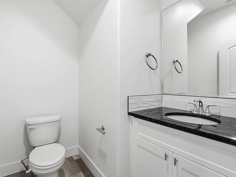 645 N Creative Way — Photo 7