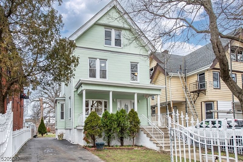 1st image of 173 S Burnett St