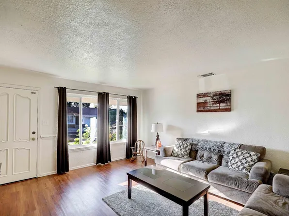 18792 N Gilbeau Ct, Woodbridge, CA 95258