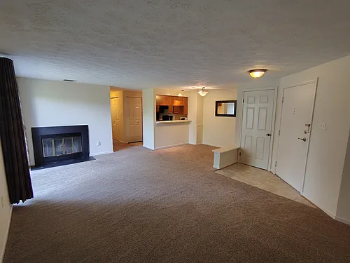 821 Stratford Way Photo 1