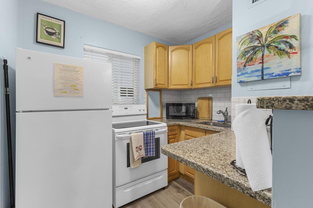 3225 NE 16th Street #9a, photo 7
