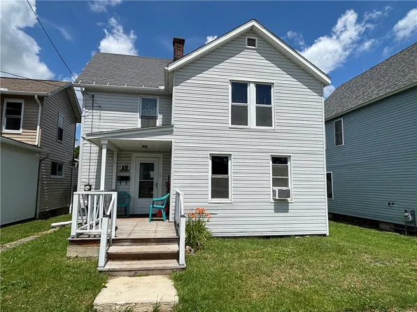 305 Janeway St, Kane, PA 16735