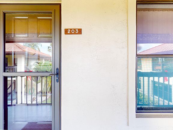 3rd image of 271 SW South River Drive #203
