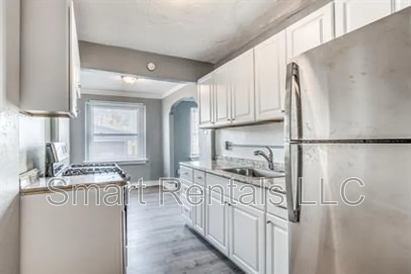 1 bed, 1.0 bath, 650 sqft, $799 — Photo 4