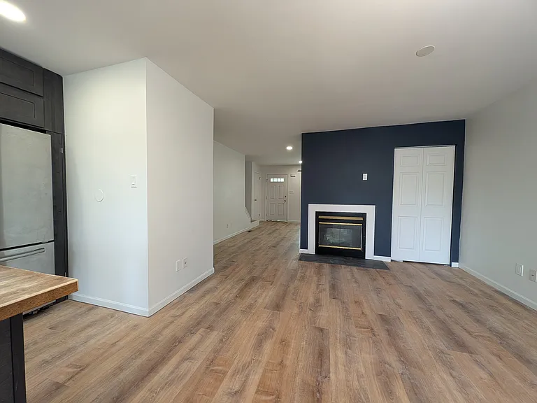 1071 Boot Rd — Photo 3