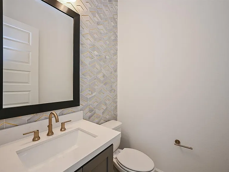22310 Understory Ct — Photo 9