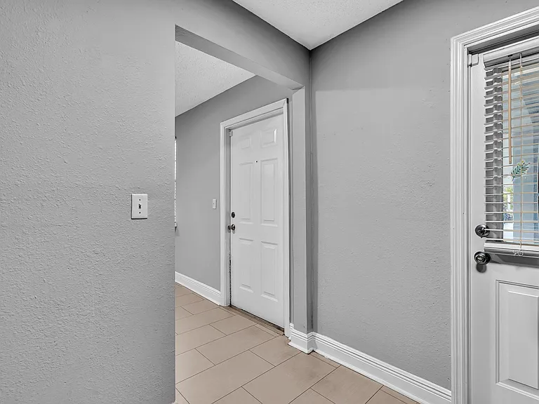 626 SW 14th Ave #204 — Photo 21