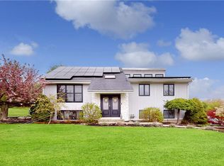 4 Orion Ave, Monroe, NY 10950