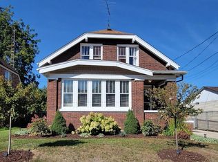 1510 Torrison Dr, Manitowoc, WI 54220