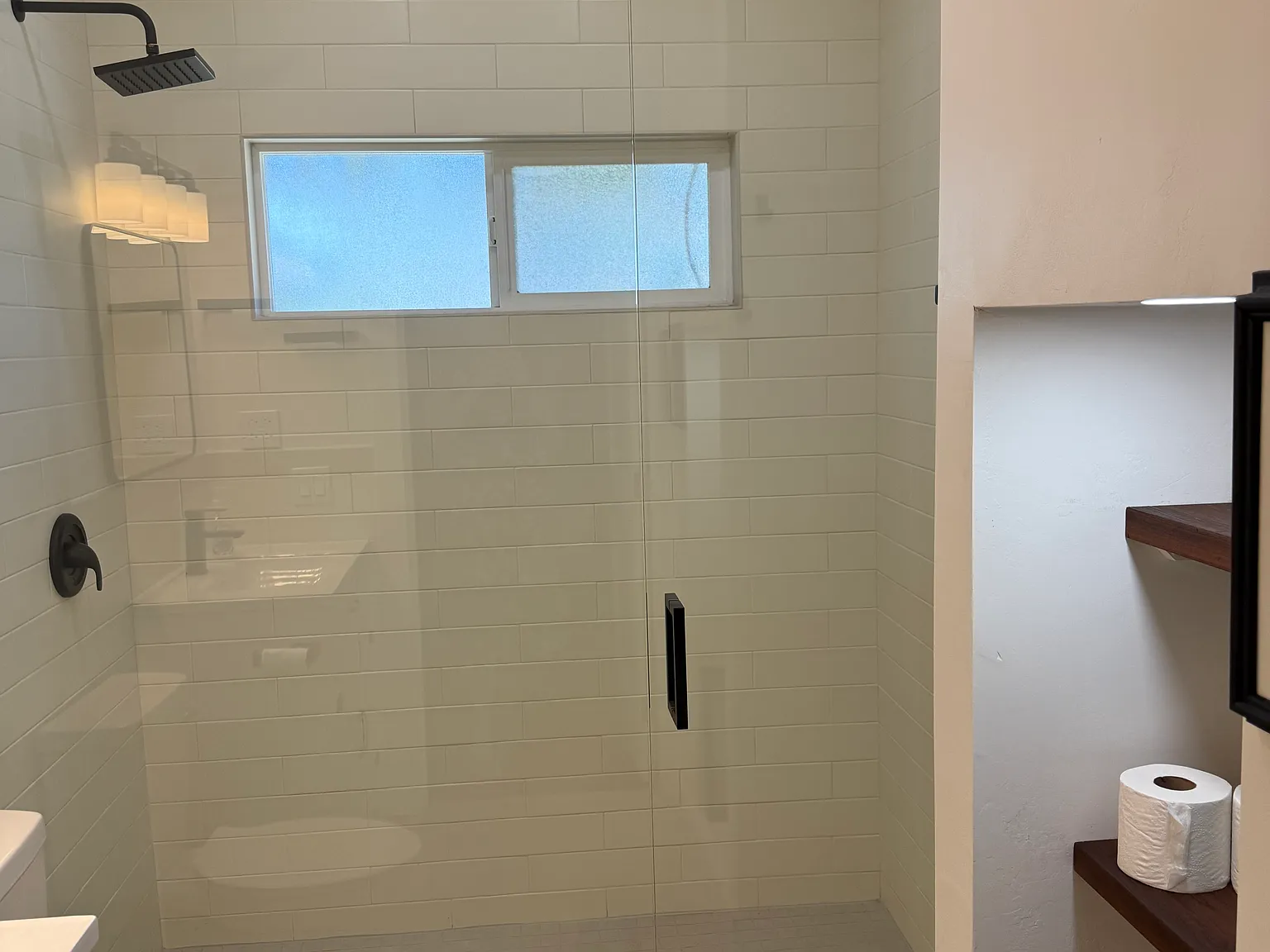 2 bed, 1100 sqft, $3,500 — Photo 4