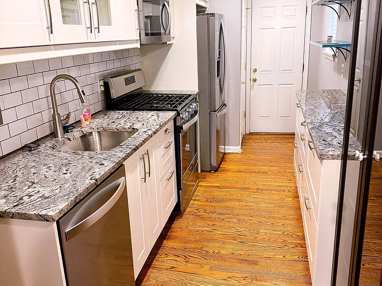 2503 Eastern Ave — Photo 12