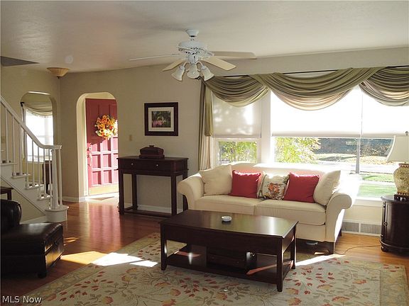 3rd image of 2816 Park Dr S