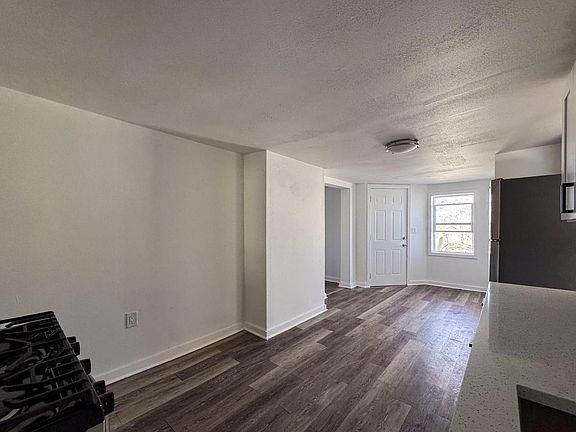 5th image of 1746 Chatham STREET