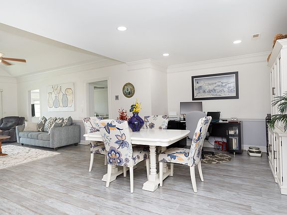 5th image of 311 Pilothouse Dr.
