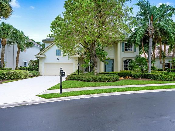 2nd image of 167 Oakwood Ln