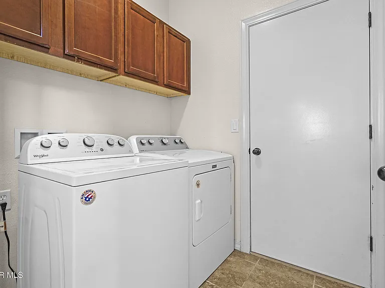 369 Emerald Acres — Photo 16