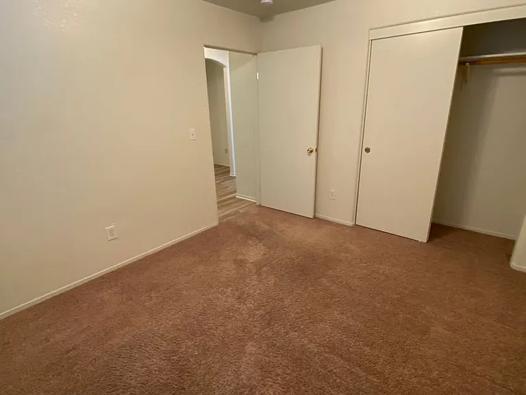 4401 Pebble Creek Dr — Photo 11