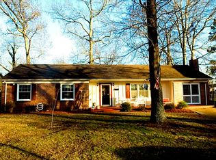 424 Kings Point Ct, Virginia Beach, VA 23452