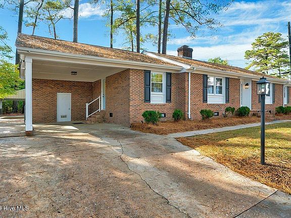 3rd image of 1915 Delwood Drive W