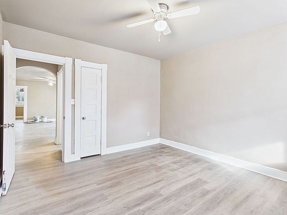 5th image of 2508 North Ave APT 2