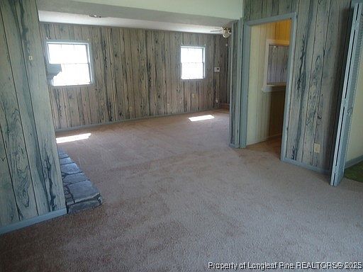 4th image of 3425 Bennett Dr