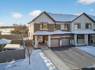 307 Ibanez Walk, Ottawa, ON K1T0V8