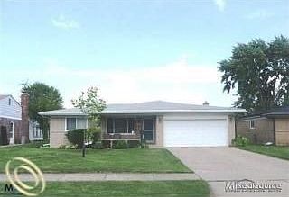 1st image of 34858 Carbon Dr