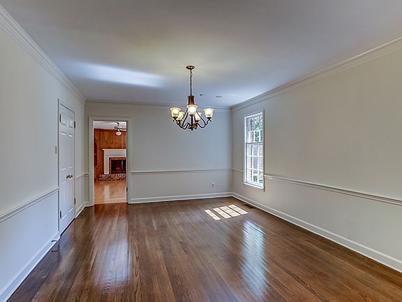 5th image of 231 Gardenia Dr