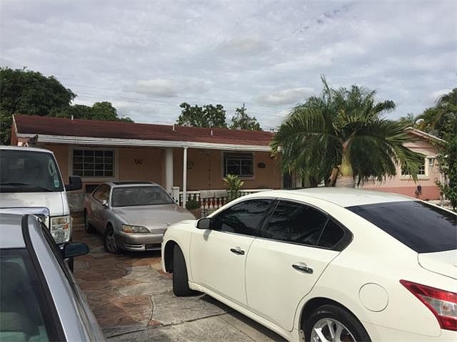 1st image of 501 NE 180th Dr