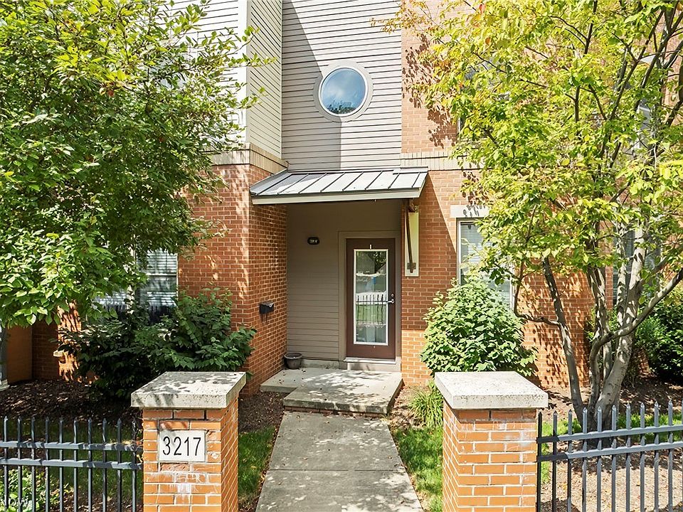 1st image of 3217 Euclid Heights Blvd