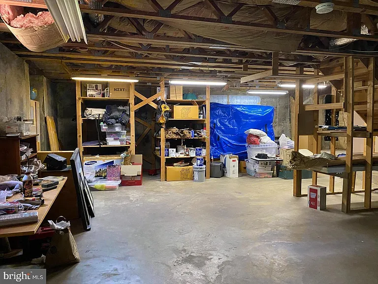725 Forest Park Rd — Photo 17