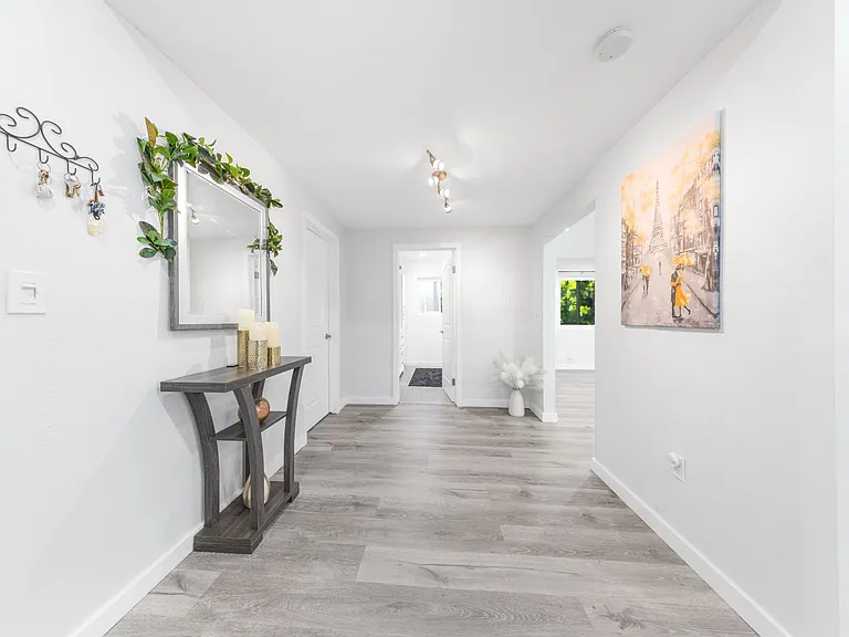 3010 Montrose Ave #26 — Photo 14