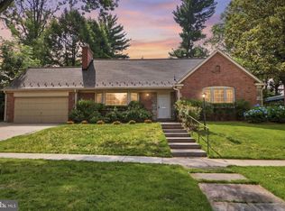 5910 Overlea Rd, Bethesda, MD 20816