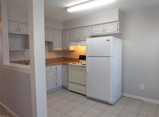 9634 9th Bay St APT 2, Norfolk, VA 23518