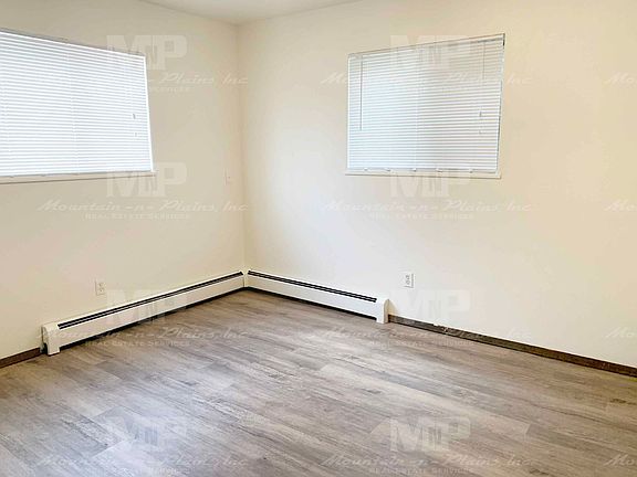 5th image of 1729 Palm Dr #B