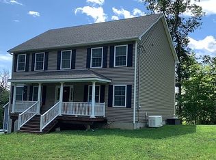 475 Foster Rd, Middletown, NY 10941
