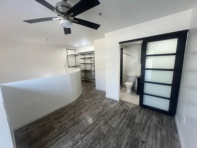 1944 State St #7 — Photo 11