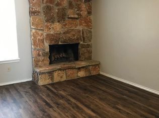 1604 Sun Valley Dr APT B, Cleburne, TX 76033