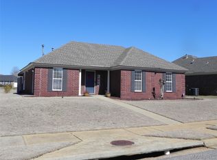 1915 Regent Rd, Prattville, AL 36066