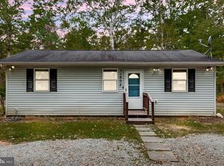 11402 Railroad Ln, Locust Grove, VA 22508