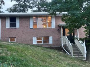 700 Elizabeth St, Homestead, PA