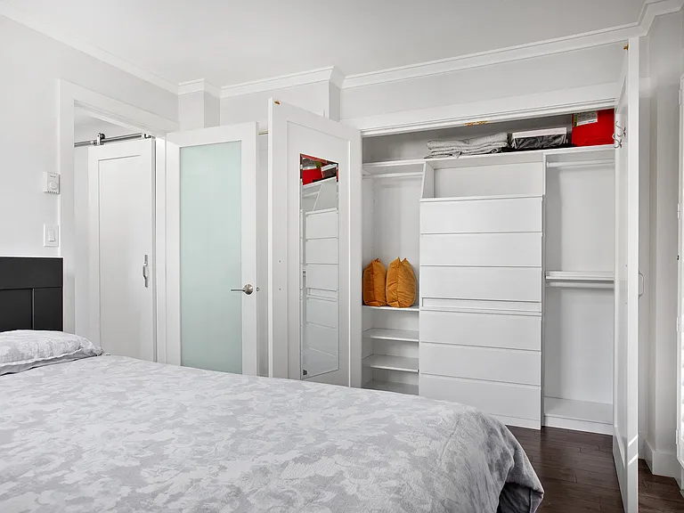 3546 Point Grey Rd #B — Photo 11