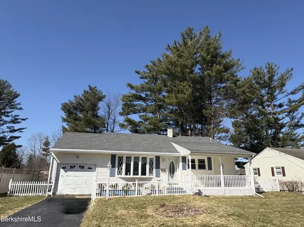 127 Doreen St, Pittsfield, MA 01201