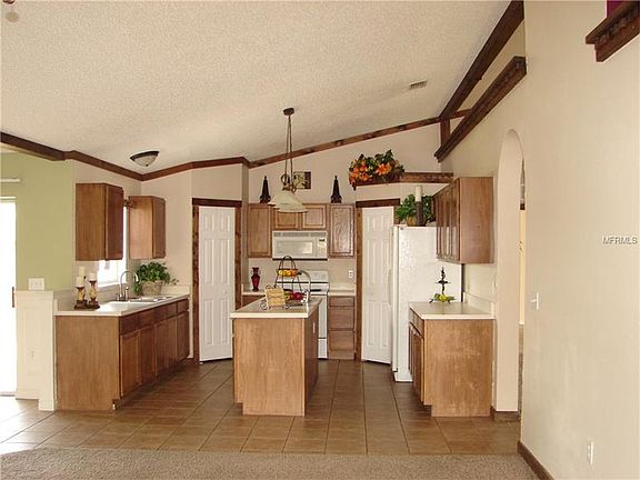 5th image of 2461 Courtland Blvd