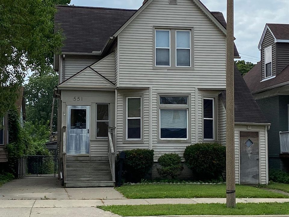 1st image of 551 Oak St