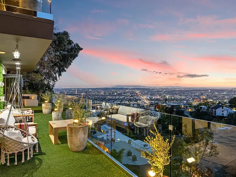 Elevate your vacation experience with our bespoke concierge services.