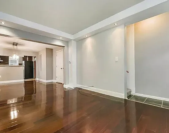140 Home St — Photo 17